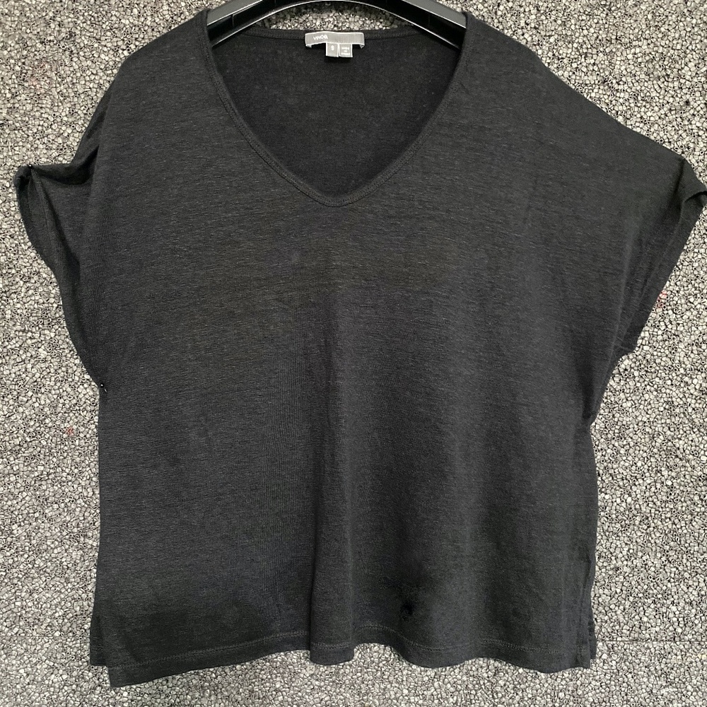 Vince black v-neck boxy top in linen S
